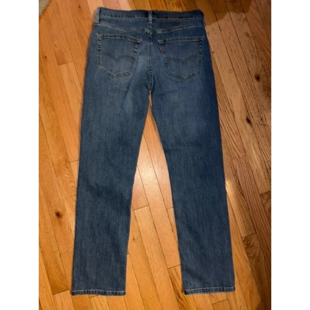 Levis 541 Athletic Taper Mens Denim Jeans Medium Wash 31x32 18181-0526 T50-41